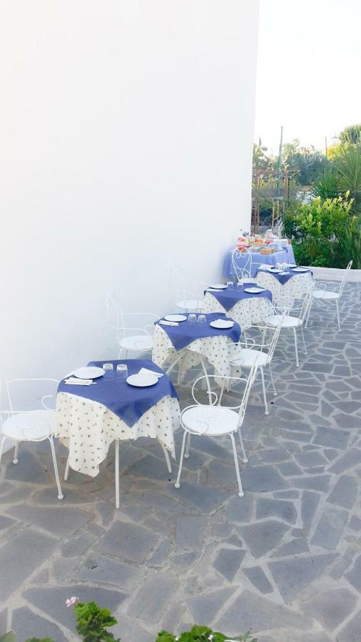 Salinarte Hotel Santa Marina Salina Exterior photo